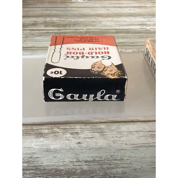 Vintage Hair Pin Lot - Gayla Hold-Bob & WWII Invisible Pins Lot of 2 - Picture 7 of 12